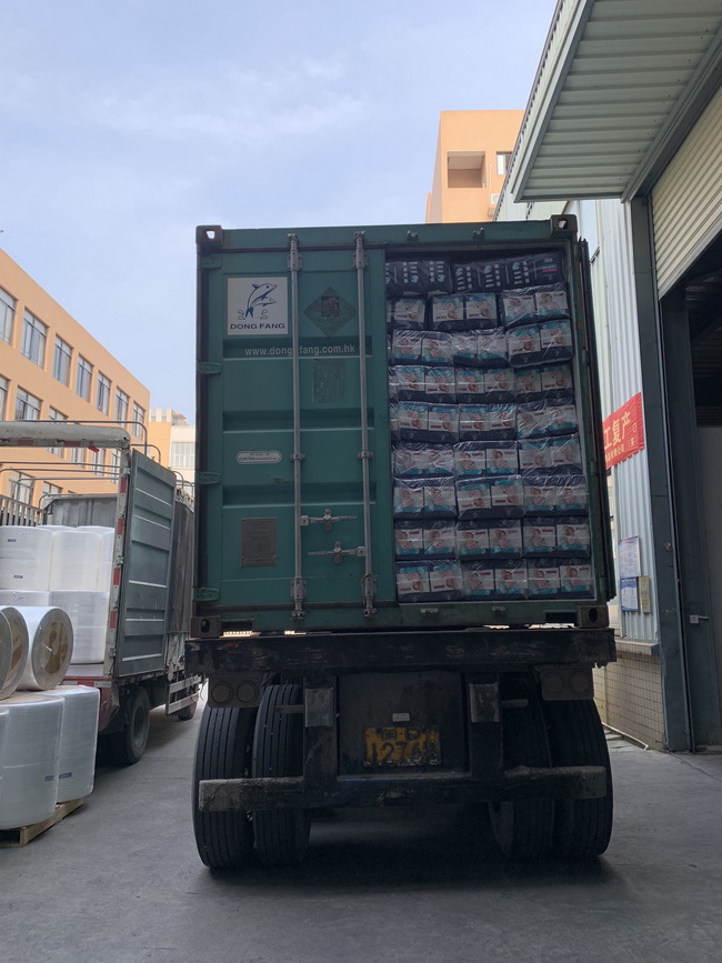 Um pacote de fraldas geriátricas BetterLiving